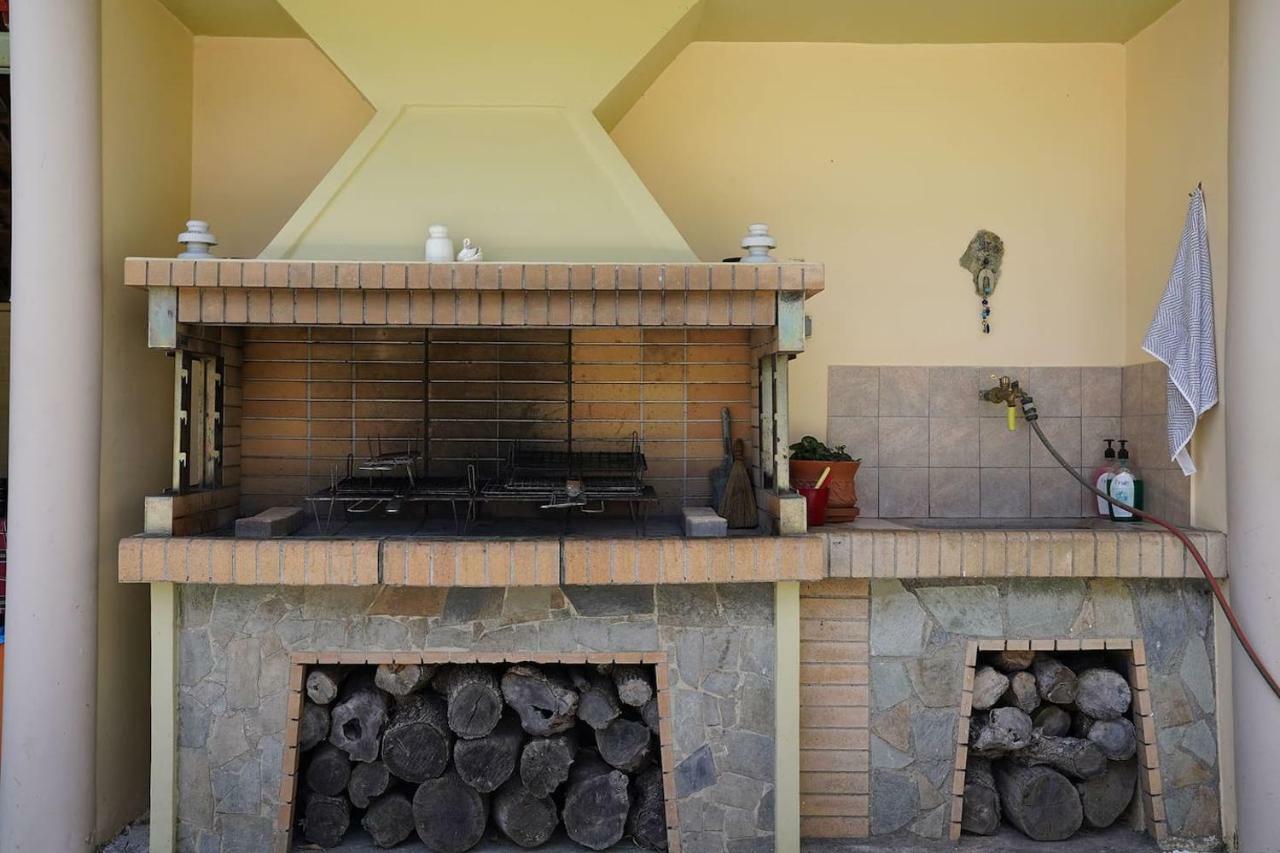Eleni'S Holiday Home Kalamata Exterior photo